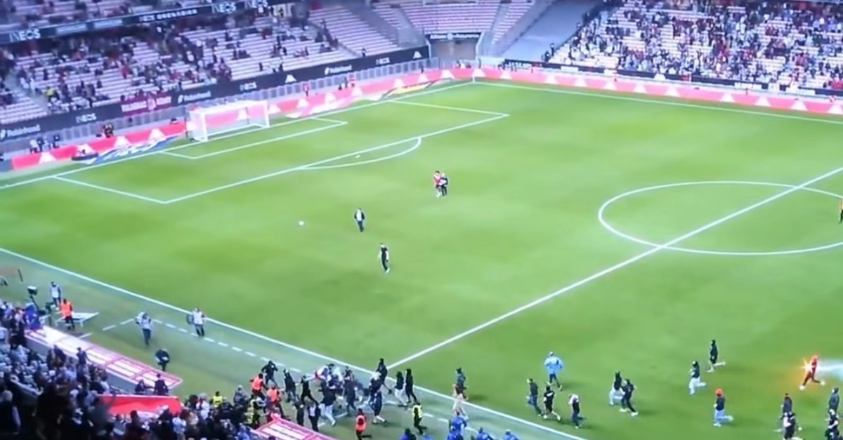 Nice : Le terrain envahi, les barrages actés, l'Allianz Riviera explose à la dernière journée