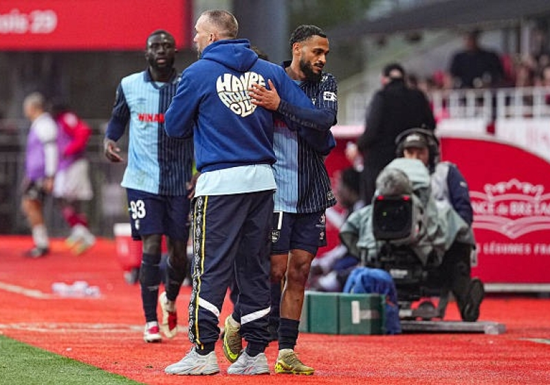 Illustration : Le Havre : Coup de tonnerre et départ surprise après la victoire à Lorient !