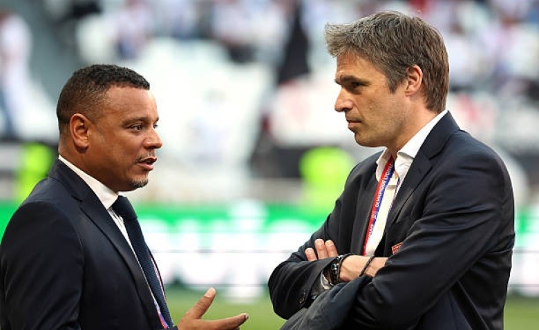Illustration : "OL :  Le club verrouille cinq cadres, le mercato s’annonce brutal"