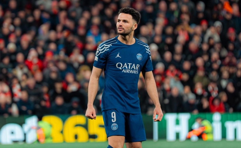 Illustration : "PSG : L'AC Milan fonce sur Gonçalo Ramos, un transfert surprise se prépare !"