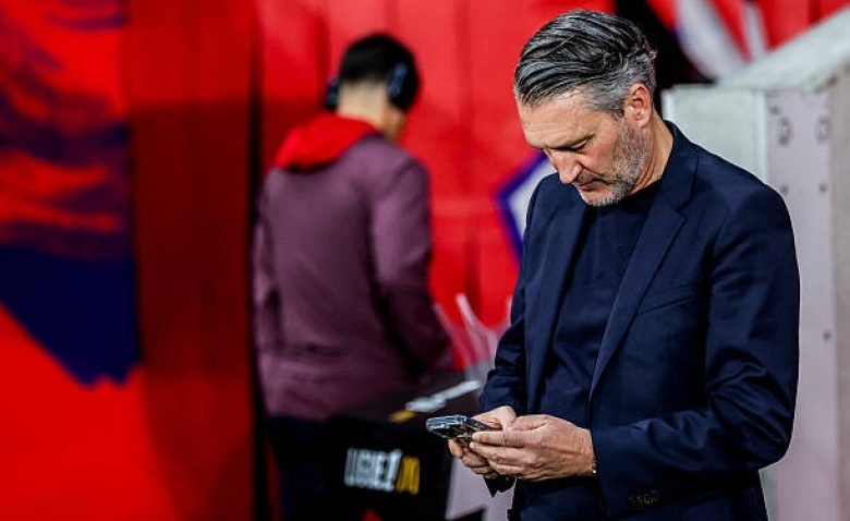 Illustration : "LOSC : Olivier Létang aurait déjà trouvé le successeur de Bruno Genesio"