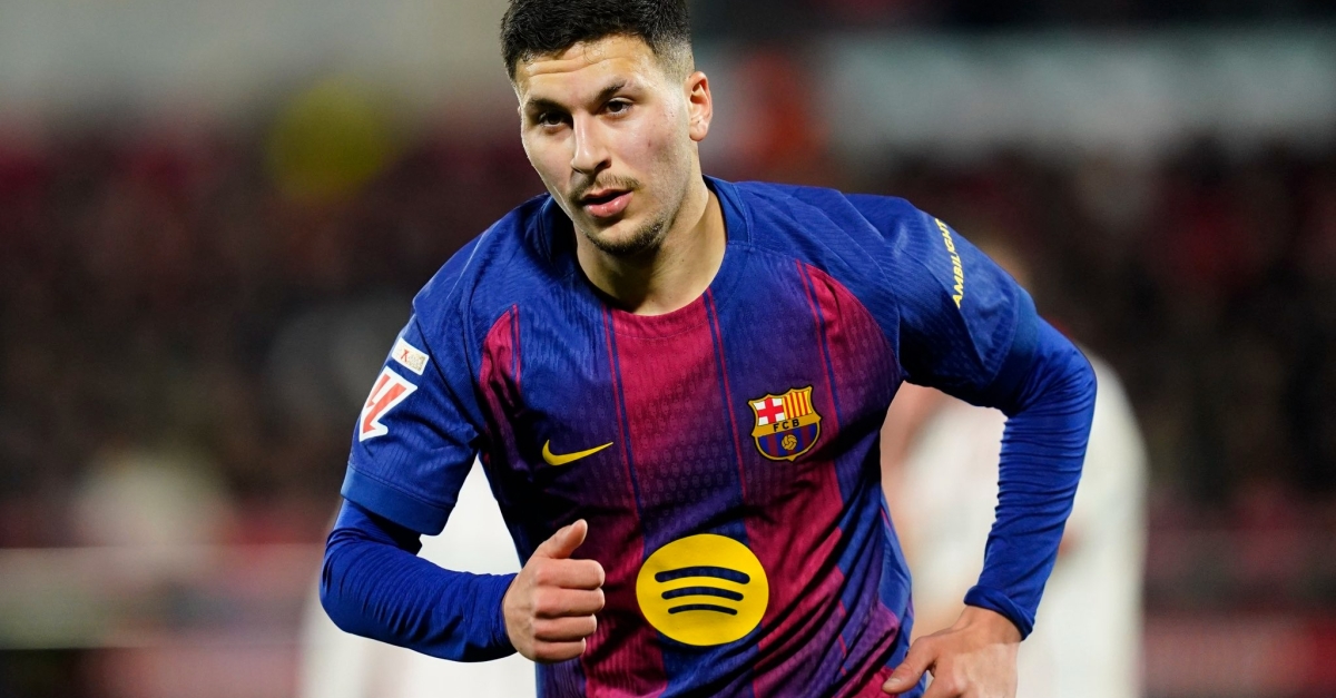 Mercato : L'OM et Monaco se lancent dans la course pour une pépite du Barça que personne ne voit jouer !