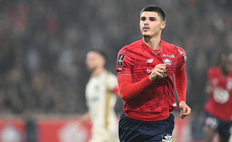 Illustration : "Mercato LOSC : Olivier Létang réclame 70M € pour l'un des ses joyaux !"