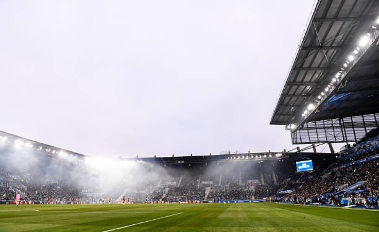 Illustration : "Mercato Strasbourg : Face à un exode massif de ses gardiens, BlueCo dégaine une signature surprise !"