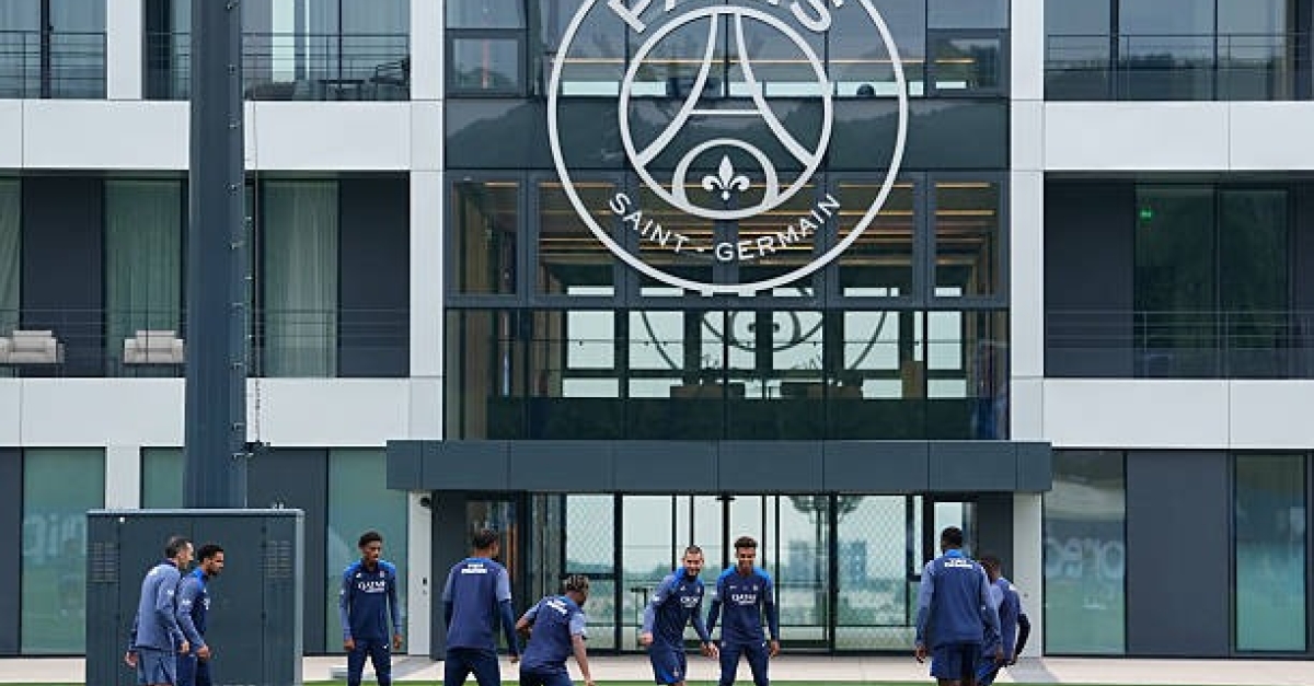 Mercato PSG : Un double deal inattendu se prépare avec un relégué anglais
