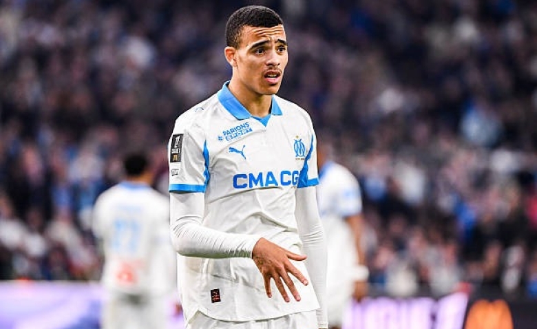 Illustration : "Mercato : Fenerbahçe ou AS Roma ? Le choix très risqué de Mason Greenwood qui rend fou l'OM"