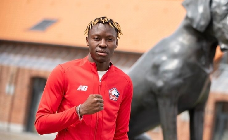 Illustration : "Mercato Angers : Usman Simbakoli choisit le SCO par amour du club"