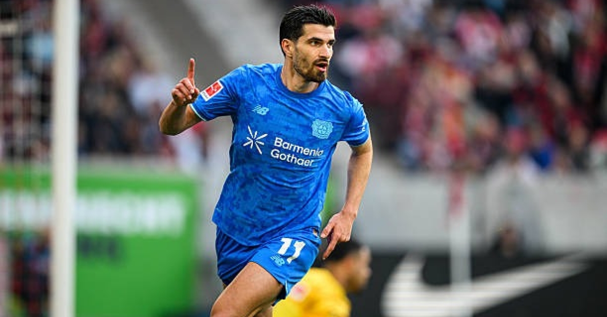 Mercato OM : Un ancien attaquant de l'OL appelle Marseille pour signer !
