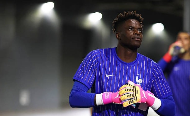 Illustration : "France - Angleterre : Pourquoi Brice Samba manquera la petite finale ?"
