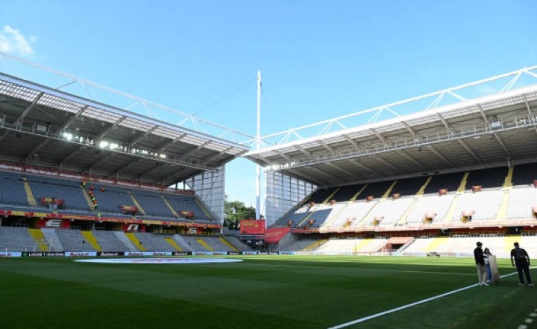 Illustration : "Mercato Lens : Première offre transmise pour dénicher le nouveau Sangaré au Rapid Vienne !"
