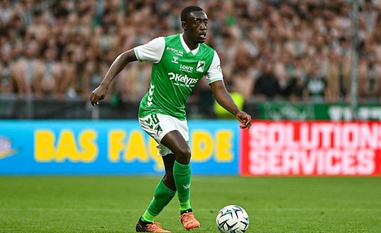 Illustration : "ASSE, FC Nantes : Dennis Appiah lève le voile sur les coulisses de son transfert choc à Saint-Étienne"