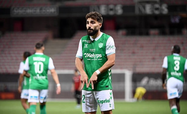 Illustration : "Mercato ASSE : Un cador de Serie A tente le tout pour le tout pour Davitashvili"