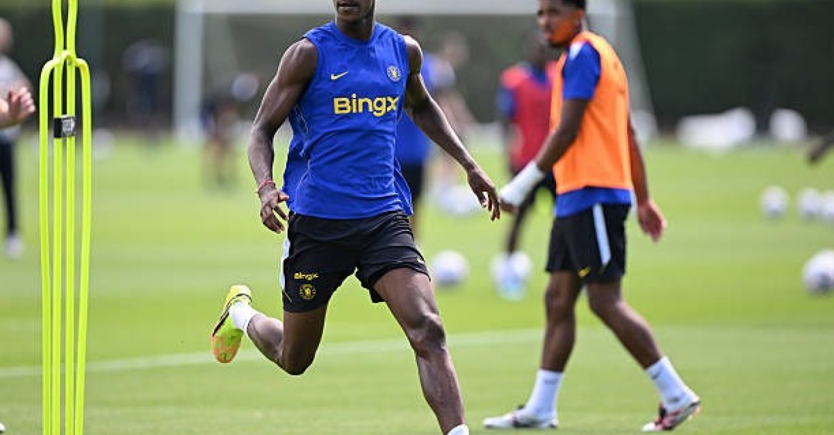 INFO Mercato Strasbourg : Emmanuel Emegha déjà poussé vers la sortie par Chelsea !