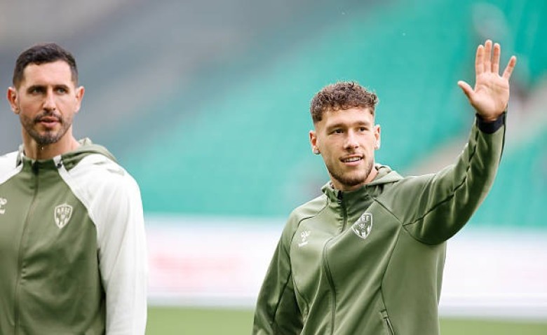 Illustration : "Mercato ASSE : Coup de tonnerre pour le successeur de Stassin, 2 clubs européens s'interposent"