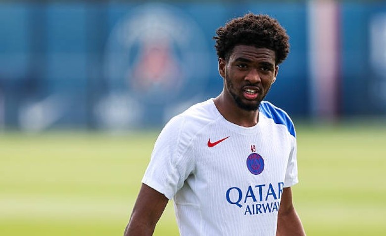 Illustration : "Mercato : Vente record au PSG ? Liverpool cible Mbaye et surveille Barcola"
