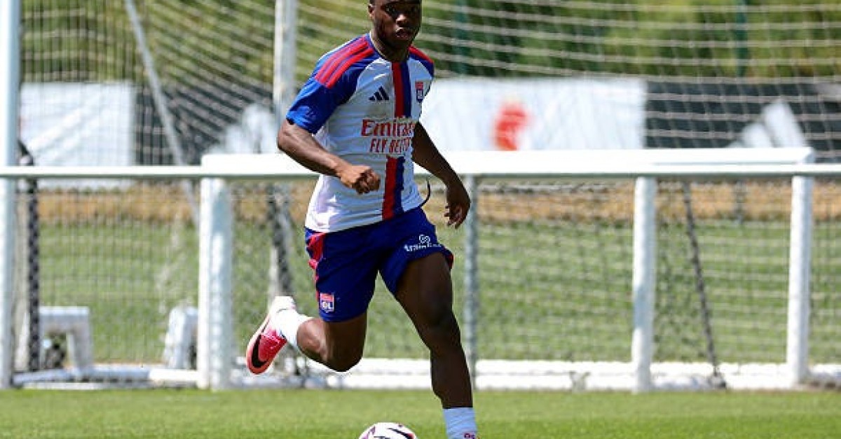 Mercato OL : Volte-face pour Enzo Molébé, sa nouvelle destination surprise dévoilée !