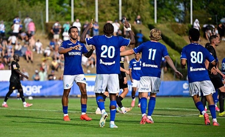 Illustration : "Mercato Strasbourg : Une cible prioritaire s'engage finalement au Séville FC"