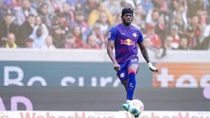 Illustration : Ex-OL : Le Barça passe à l'attaque pour Castello Lukeba, gros jackpot en vue pour Lyon !