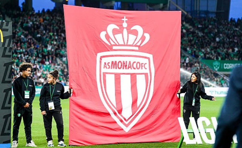 Illustration : "Mercato Monaco : Adi Hutter veut chiper un cadre de l'ASM !"