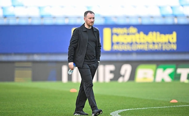 Illustration : "ASSE : Protocole commotion et départs en série… casse-tête pour Ian Cathro avant Grenoble"