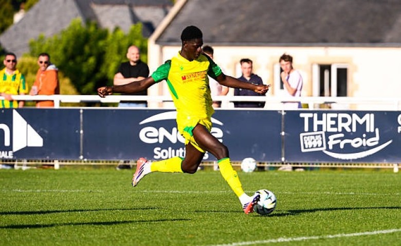 Illustration : "Mercato Nantes : Un club de Championship entre dans la danse pour Herba Guirassy"
