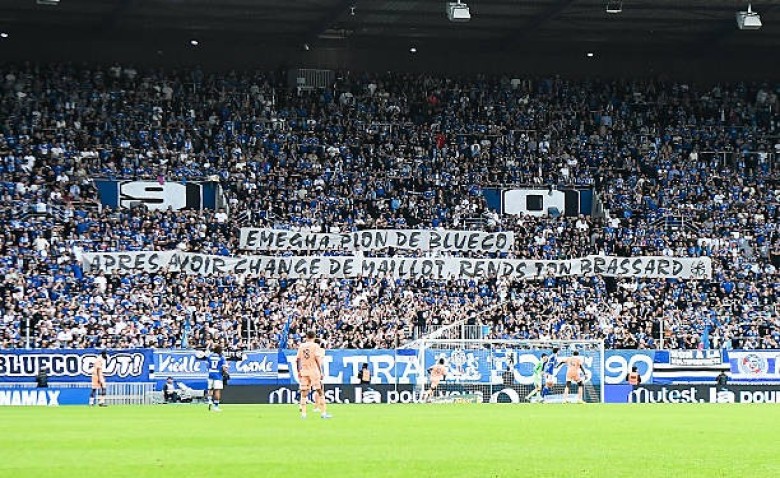 Illustration : "Mercato Strasbourg : Le RCSA craque et envoie un grand espoir en Ligue 2"
