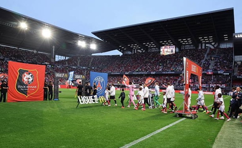 Illustration : "Mercato Rennes : L'Eintracht Francfort coiffe le Torino et s'offre un flop breton"