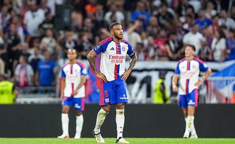 Illustration : "Mercato OL : La presse espagnole lâche une bombe sur le futur numéro 9 lyonnais !"