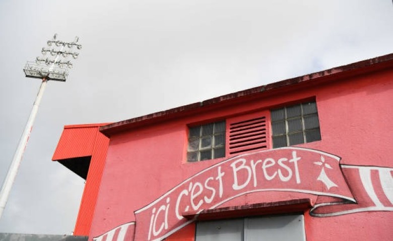 Illustration : "Mercato Brest : Grosse déception pour la vente dérisoire d'une star brestoise"