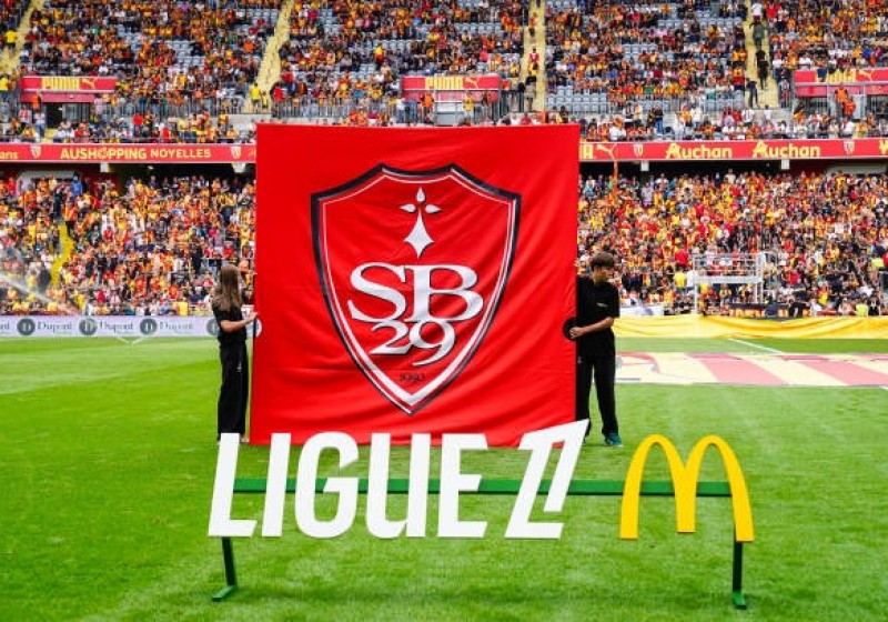 Illustration : Mercato Brest : Une pépite achetée par Liverpool débarque dans le Finistère !