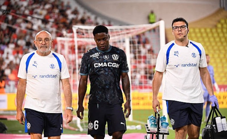 Illustration : "OM : Le choix extrême de Tochukwu Nnadi pour sauver sa saison"