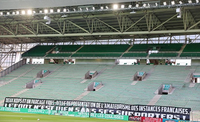 Illustration : "ASSE : Les Verts écrasent la concurrence et foncent vers la montée"