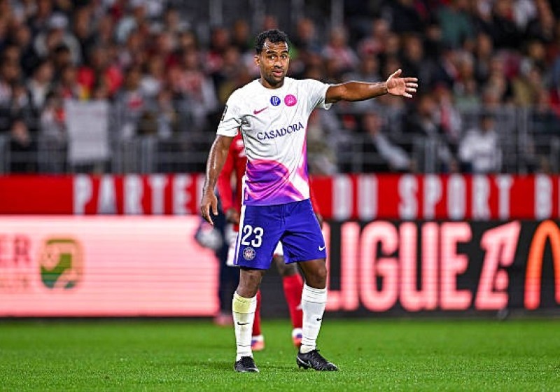 Illustration : Mercato Toulouse : La vraie raison derrière la prolongation inattendue de Cristian Casseres
