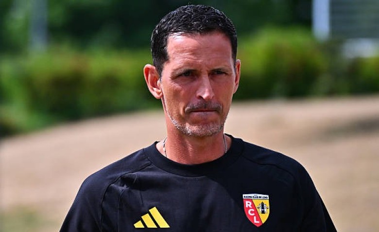 Illustration : "Lens : Dino Toppmöller déjà débarqué après un mois de compétition"