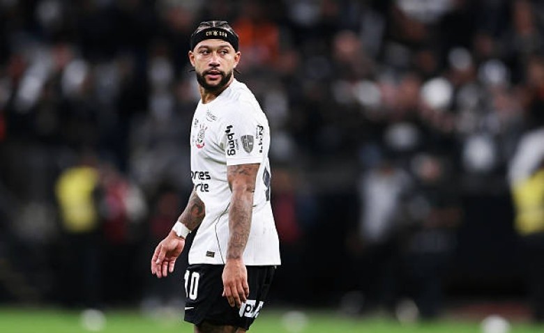 Illustration : "Ex-OL : Memphis Depay lâché par la presse et les fans des Corinthians"