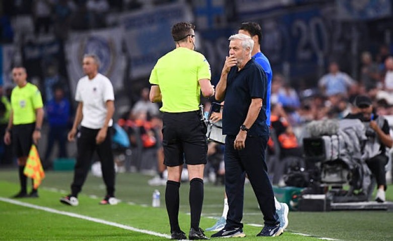 Illustration : "OM - PSG : Pourquoi la VAR aurait corrigé l'arbitre si un penalty avait été sifflé"