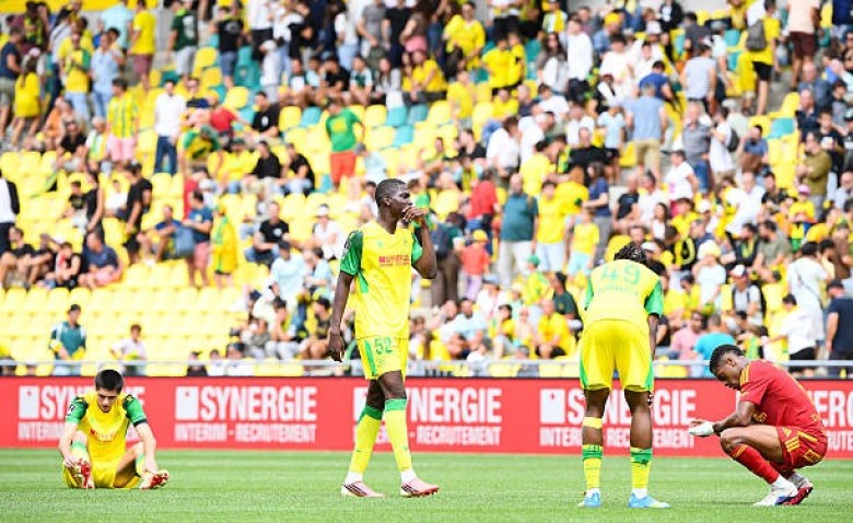 Illustration : "FC Nantes : Cinq départs en sélection et deux matchs amicaux pendant la trêve"