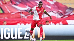 Illustration : AS Monaco : Denis Zakaria plie bagage avant le rassemblement suisse