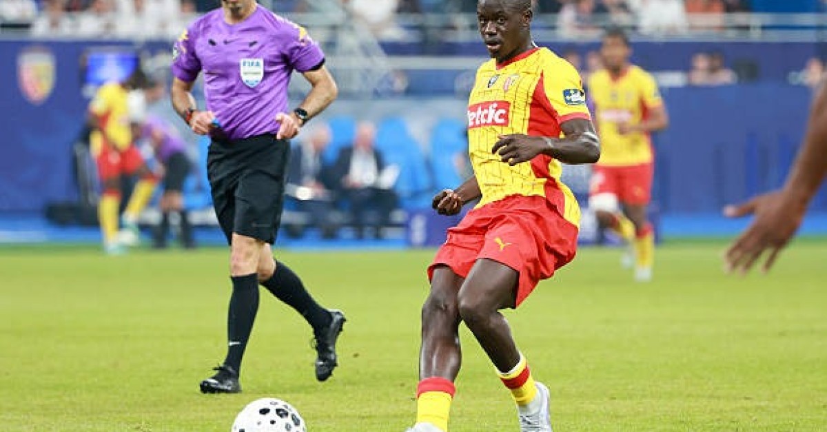 Ex-Lens : Malang Sarr victime d'agression et d'extorsion lors de sa signature à NEOM