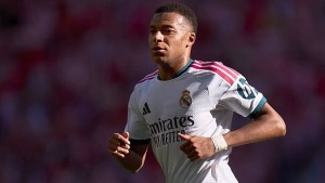 Illustration : Equipe de France : Kylian Mbappé enfin d'attaque avec Zidane