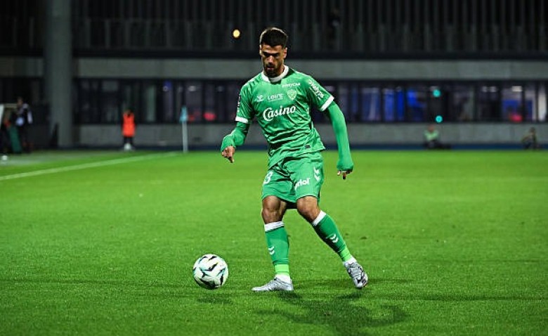 Illustration : "ASSE : Pourquoi João Ferreira doit désormais porter un masque ?"
