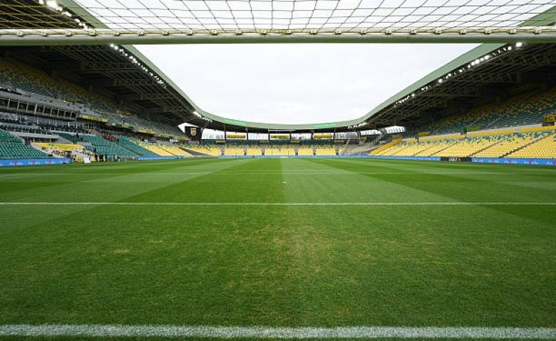 Illustration : "FC Nantes : Les révélations inquiétantes venues de Saint-Étienne sur le rachat par Paulo Tavares"