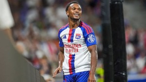 Illustration : Mercato OL : Vers un transfert définitif de Loïs Openda en 2027 ?
