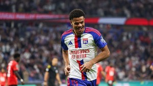 Illustration : Mercato : L'OM a tenté de chiper Zachary Athekame à l'OL cet été