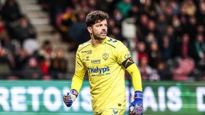 Illustration : ASSE : Les Verts tremblent pour la blessure de Gautier Larsonneur