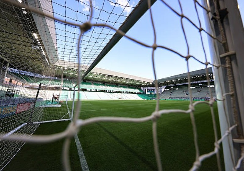 Illustration : Red Star - ASSE : Pourquoi l'histoire condamne presque les Audoniens ?