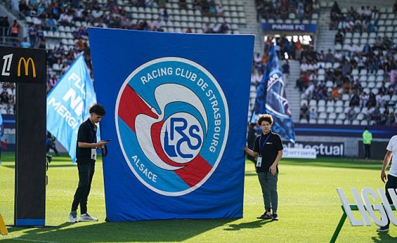 Illustration : "Mercato Strasbourg : Le PSG entre dans la danse pour une pépite du RCSA"