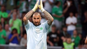 Illustration : ASSE : « Il faut sourire sur un terrain ? », la réponse cinglante de Stéphane Ruffier à ses détracteurs