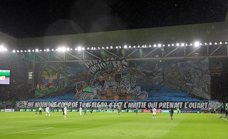 Illustration : "ASSE - Nantes : L'immense feu d'artifice des Magic Fans agace les dirigeants stéphanois"
